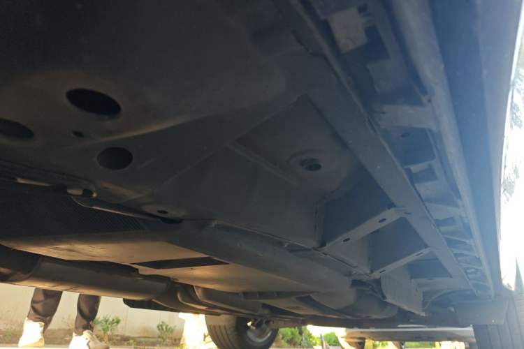 Used Buick Enclave 2022 652T 4x4 Avenir 6-Seater Chassis Front Left