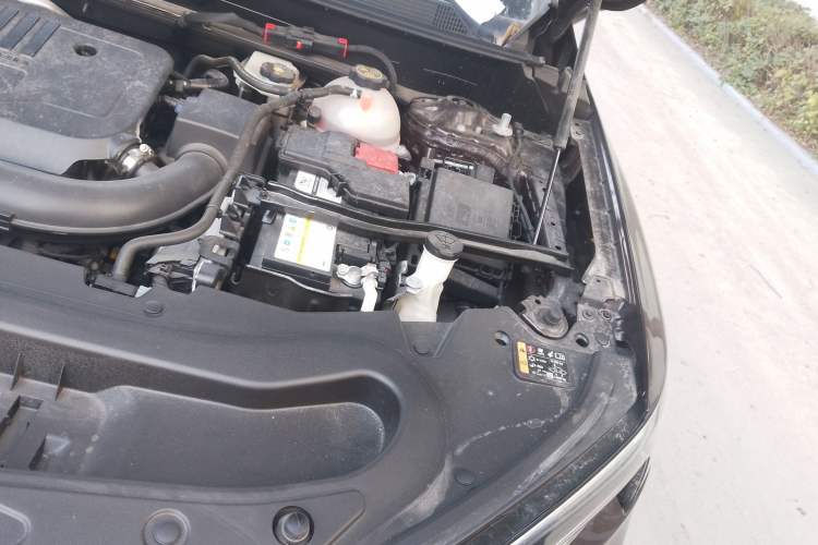 Used Buick Enclave 2022 652T 4x4 Avenir 6-Seater Engine Bay Left