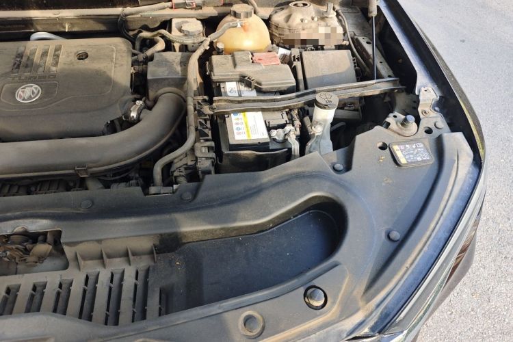 Used Buick Enclave 2022 652T 4x4 Avenir 6-Seater Engine Bay Left