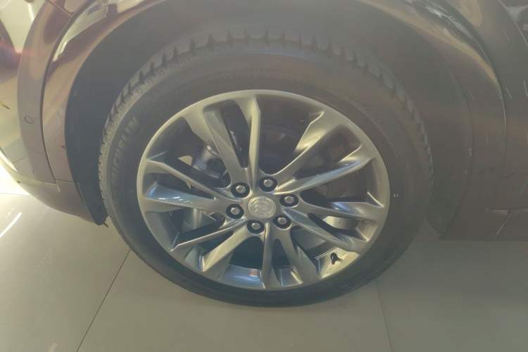 Used Buick Enclave 2022 652T 4x4 Avenir 6-Seater Exterior 4