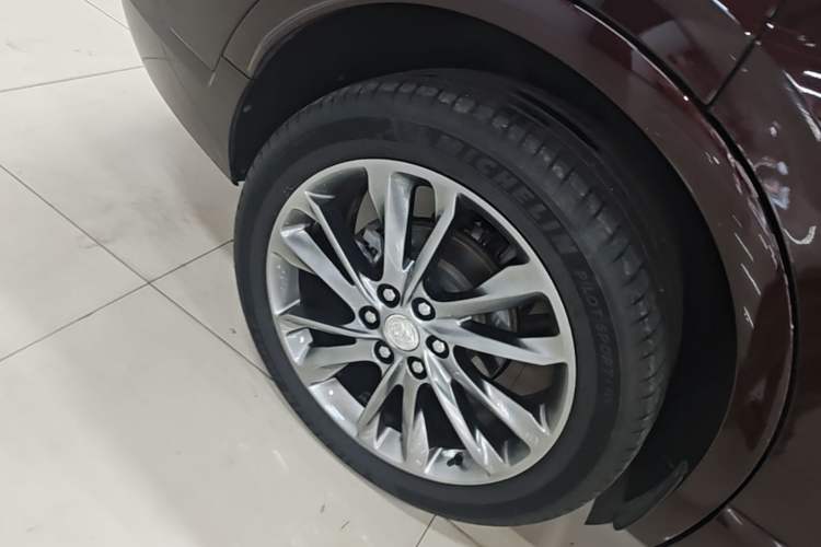 Used Buick Enclave 2022 652T 4x4 Avenir 6-Seater Exterior 4