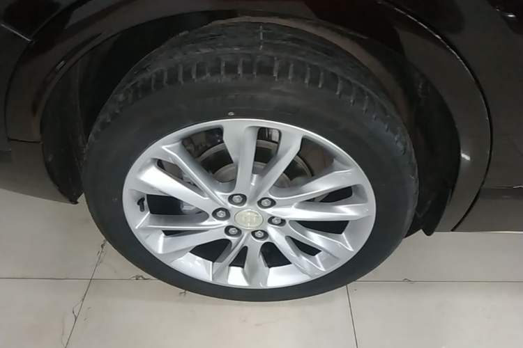 Used Buick Enclave 2022 652T 4x4 Avenir 6-Seater Exterior 4