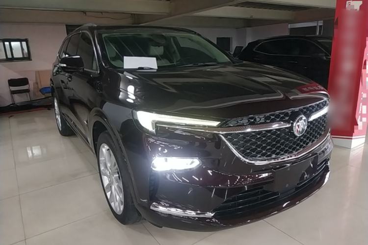 Used Buick Enclave 2022 652T 4x4 Avenir 6-Seater Front Right 45 Deg