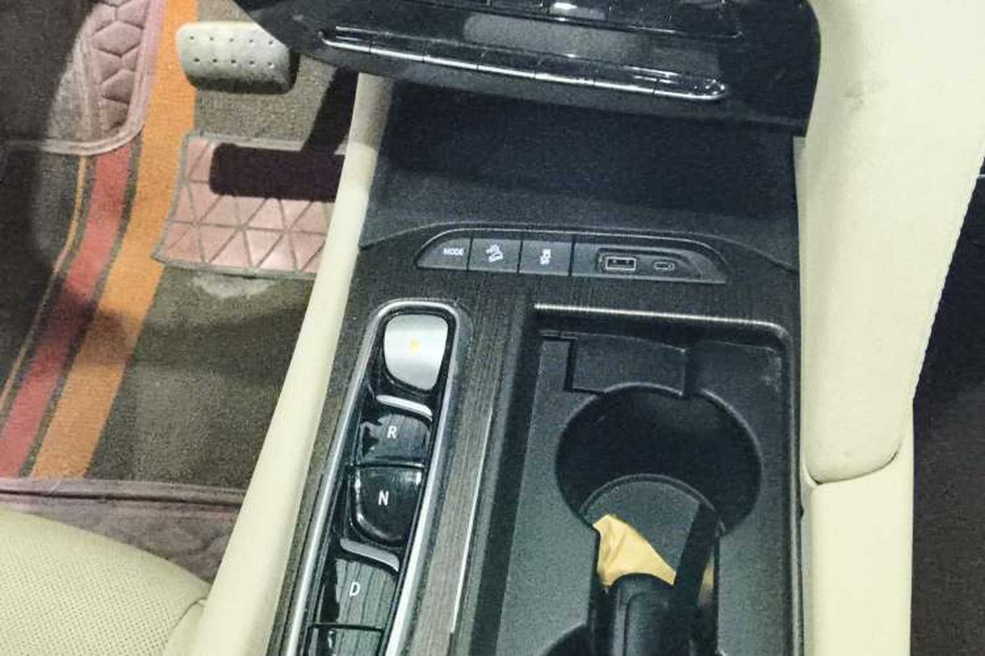 Used Buick Enclave 2022 652T 4x4 Avenir 6-Seater Gear Lever