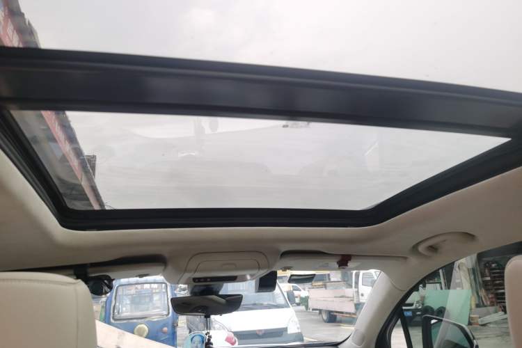 Used Buick Enclave 2022 652T 4x4 Avenir 6-Seater Headliner