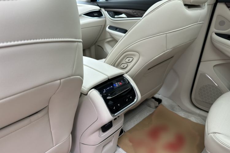 Used Buick Enclave 2022 652T 4x4 Avenir 6-Seater Interior 1