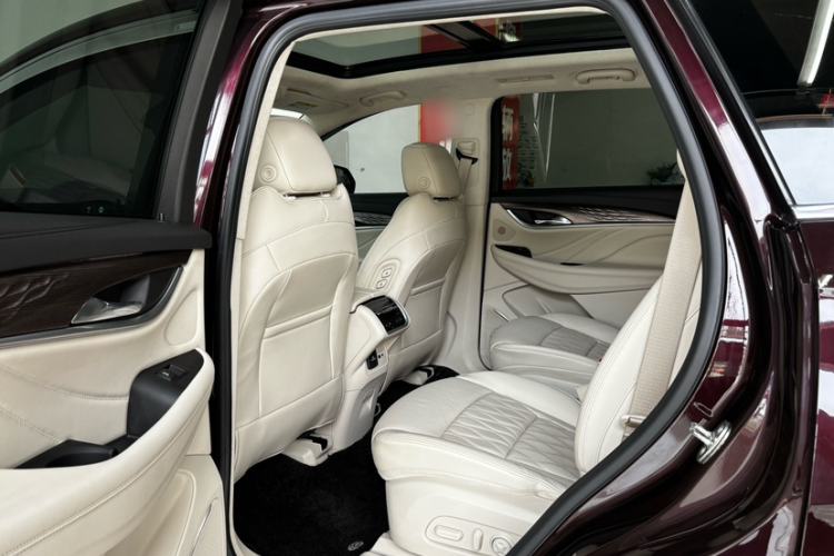 Used Buick Enclave 2022 652T 4x4 Avenir 6-Seater Interior 1