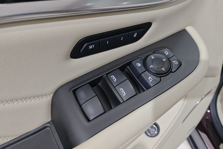 Used Buick Enclave 2022 652T 4x4 Avenir 6-Seater Interior 14