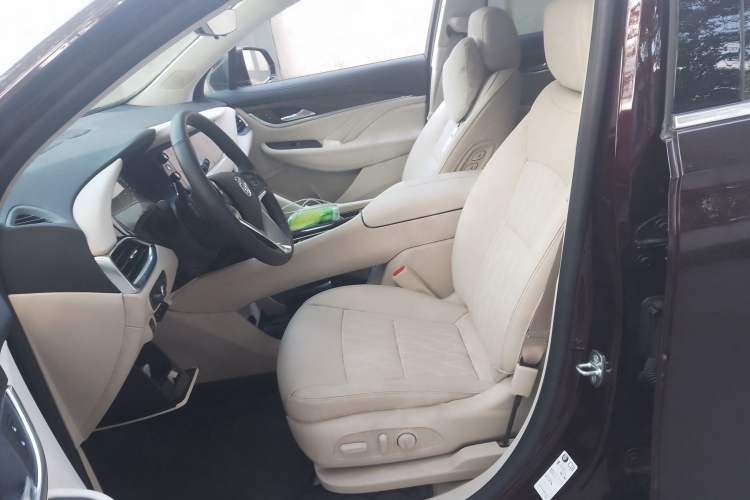 Used Buick Enclave 2022 652T 4x4 Avenir 6-Seater Left Front Seat