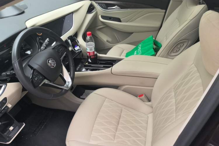 Used Buick Enclave 2022 652T 4x4 Avenir 6-Seater Left Front Seat