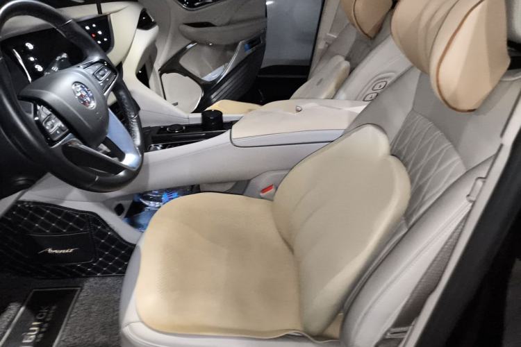 Used Buick Enclave 2022 652T 4x4 Avenir 6-Seater Left Front Seat