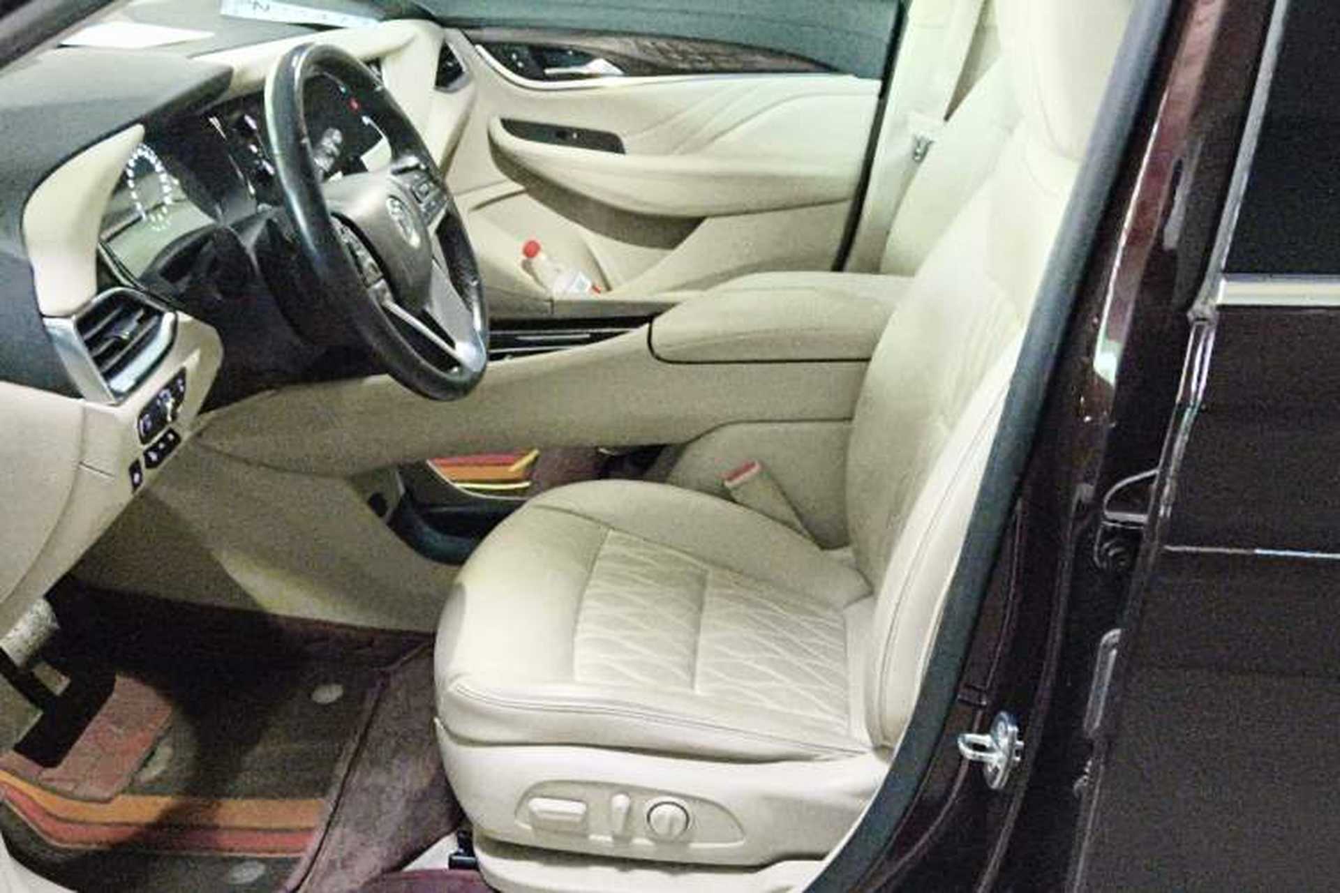 Used Buick Enclave 2022 652T 4x4 Avenir 6-Seater Left Front Seat