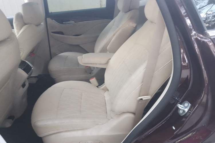Used Buick Enclave 2022 652T 4x4 Avenir 6-Seater Left Rear Seat