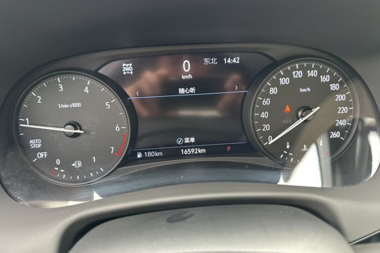 Used Buick Enclave 2022 652T 4x4 Avenir 6-Seater Odometer Close Up