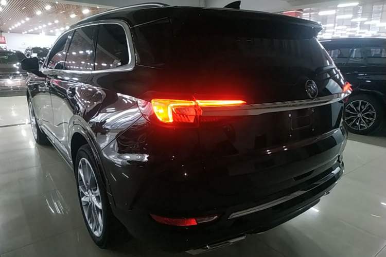 Used Buick Enclave 2022 652T 4x4 Avenir 6-Seater Rear Left 45 Deg