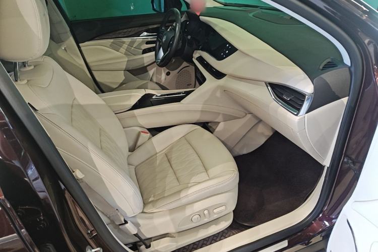 Used Buick Enclave 2022 652T 4x4 Avenir 6-Seater Right Front Seat