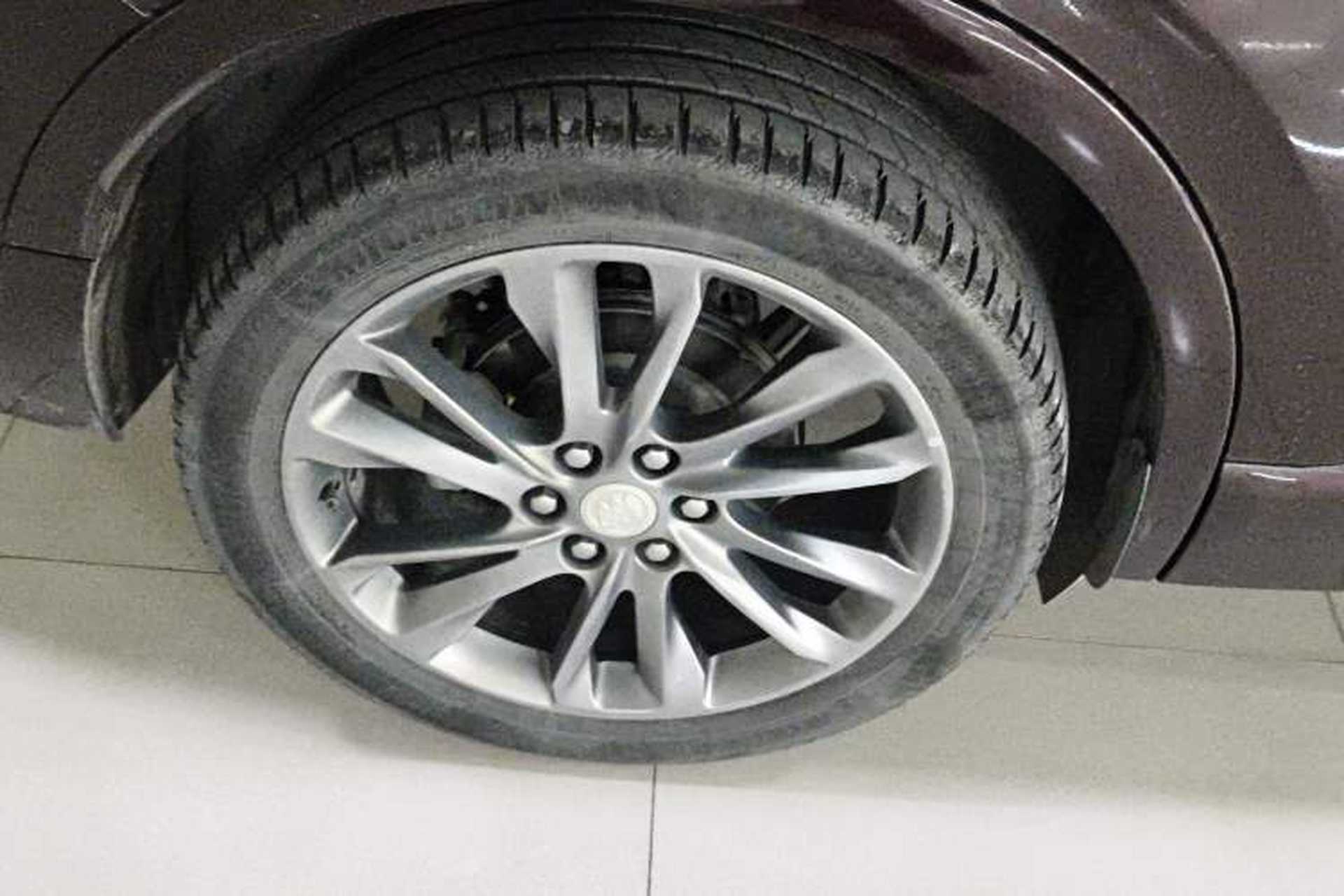 Used Buick Enclave 2022 652T 4x4 Avenir 6-Seater Right Rear Wheel Hub