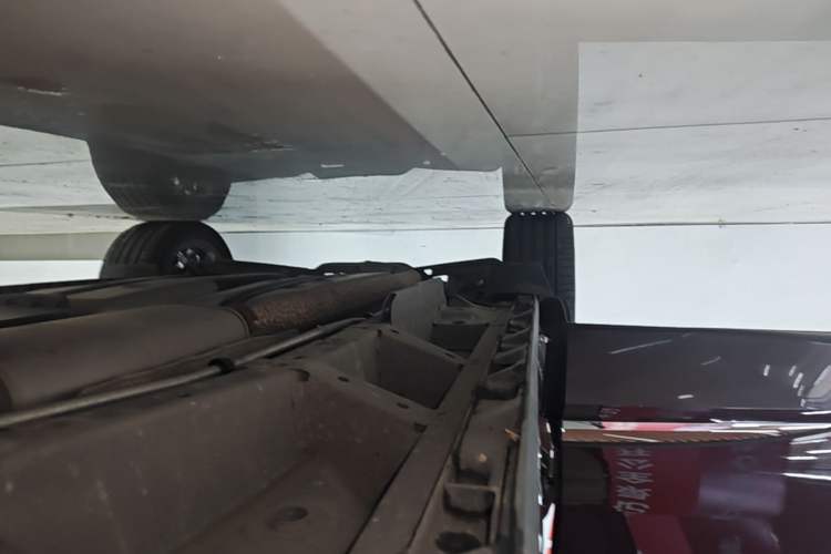 Used Buick Enclave 2022 652T 4x4 Avenir 6-Seater Right Side Sill