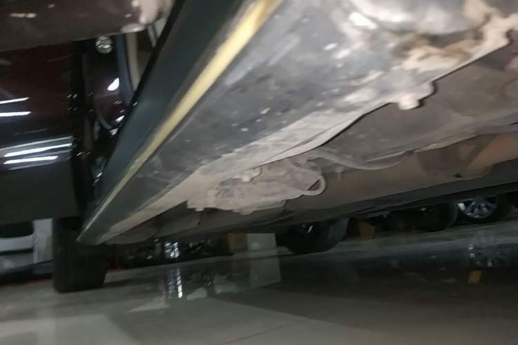 Used Buick Enclave 2022 652T 4x4 Avenir 6-Seater Right Side Sill