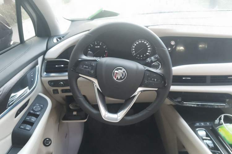 Used Buick Enclave 2022 652T 4x4 Avenir 6-Seater Steering Wheel