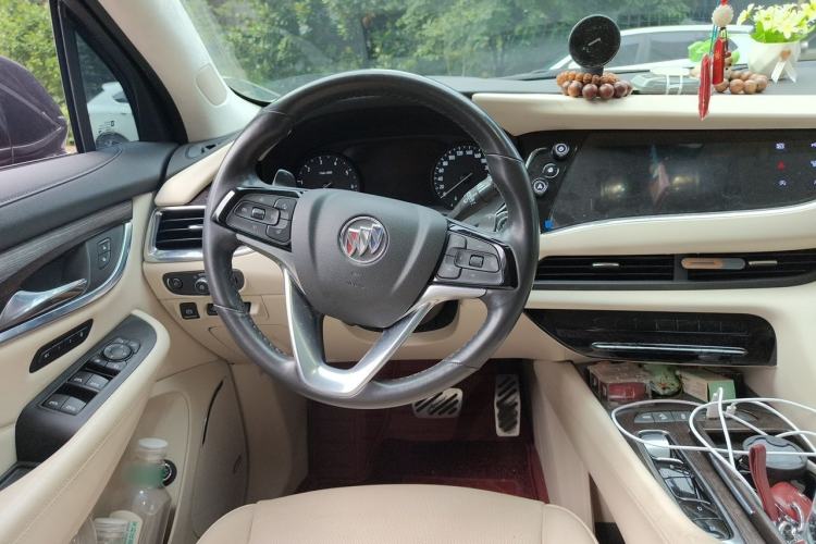 Used Buick Enclave 2022 652T 4x4 Avenir 6-Seater Steering Wheel