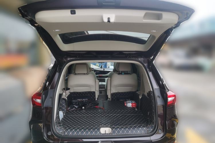 Used Buick Enclave 2022 652T 4x4 Avenir 6-Seater Trunk