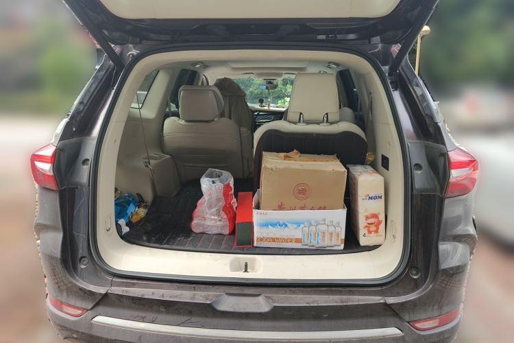 Used Buick Enclave 2022 652T 4x4 Avenir 6-Seater Trunk