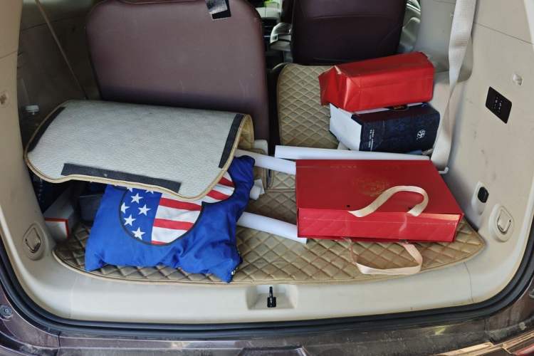 Used Buick Enclave 2022 652T 4x4 Avenir 6-Seater Trunk