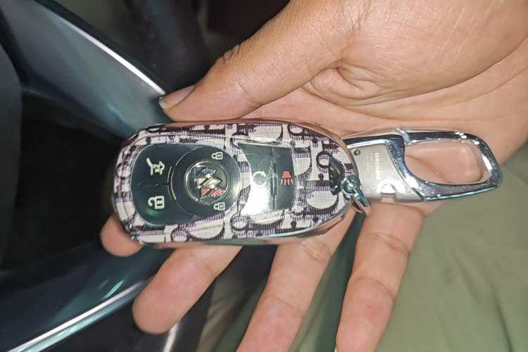 Used Buick Enclave 2022 652T 4x4 Avenir 6-Seater Vehicle Key