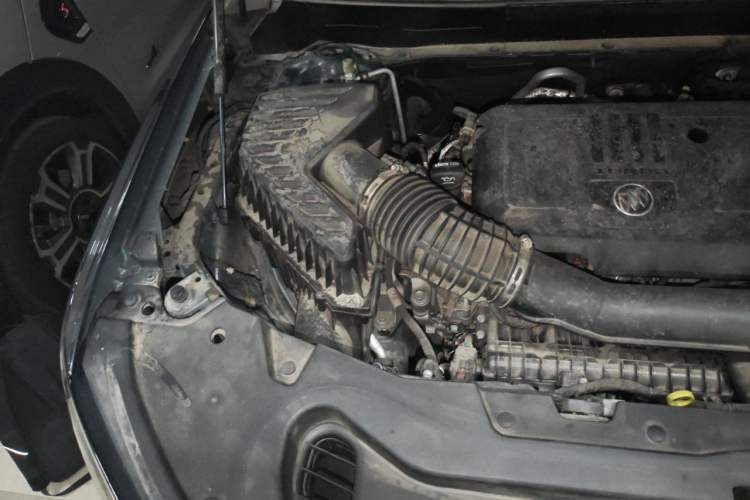 Used Buick Enclave 2022 652T Two-Wheel-Drive Prestige 7-Seater Engine Bay Right