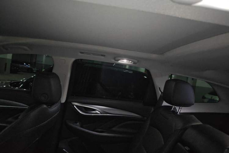 Used Buick Enclave 2022 652T Two-Wheel-Drive Prestige 7-Seater Headliner