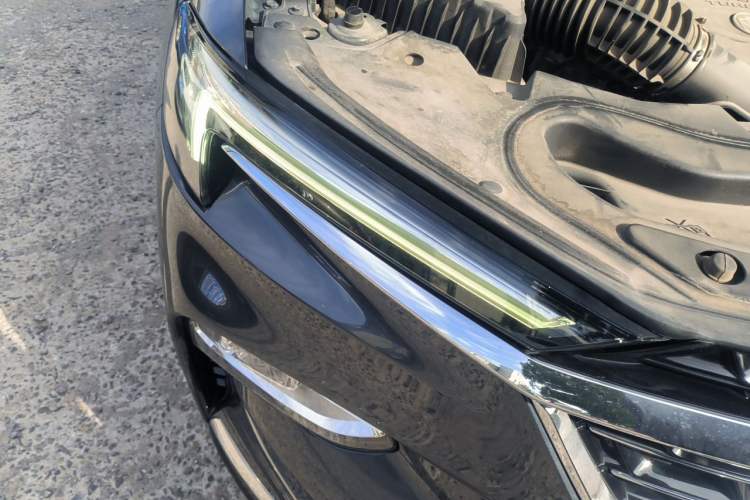 Used Buick Enclave 2022 652T Four-Wheel Drive Prestige 7-Seater Right Front Headlight