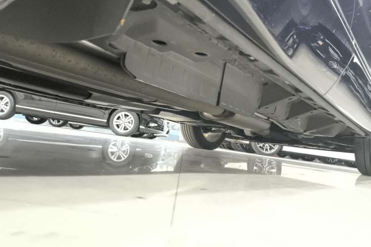Used Buick Enclave 2022 652T 4x4 Prestige Flagship 7-Seater Right Side Sill