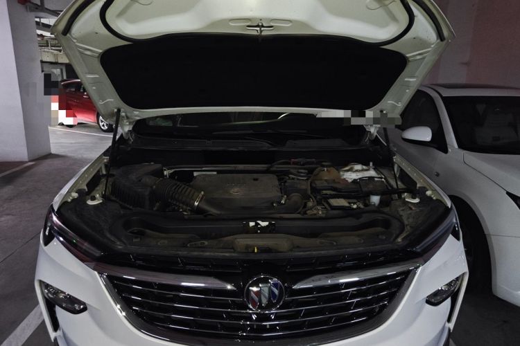 Used Buick Enclave  Engine Bay