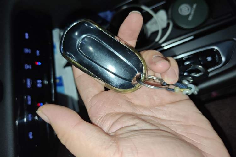 Used Buick Enclave  Vehicle Key