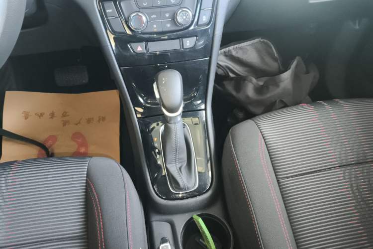 Used Buick Encore 2017 18T Automatic Two-Wheel Drive Urban Leading Model Gear Lever