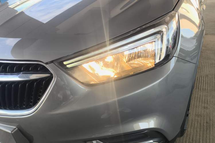 Used Buick Encore 2017 18T Automatic Two-Wheel Drive Urban Leading Model Left Front Headlight