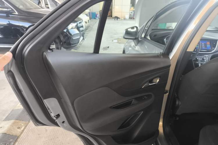 Used Buick Encore 2017 18T Automatic Two-Wheel Drive Urban Leading Model Left Rear Door Interior