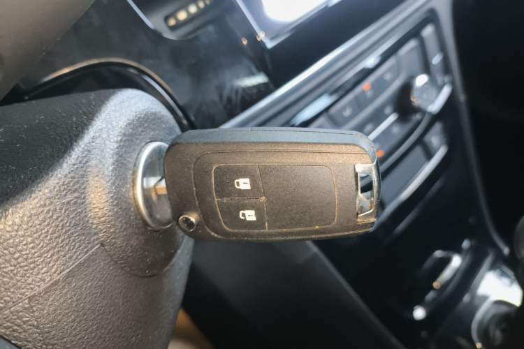 Used Buick Encore 2017 18T Automatic Two-Wheel Drive Urban Leading Model Vehicle Key