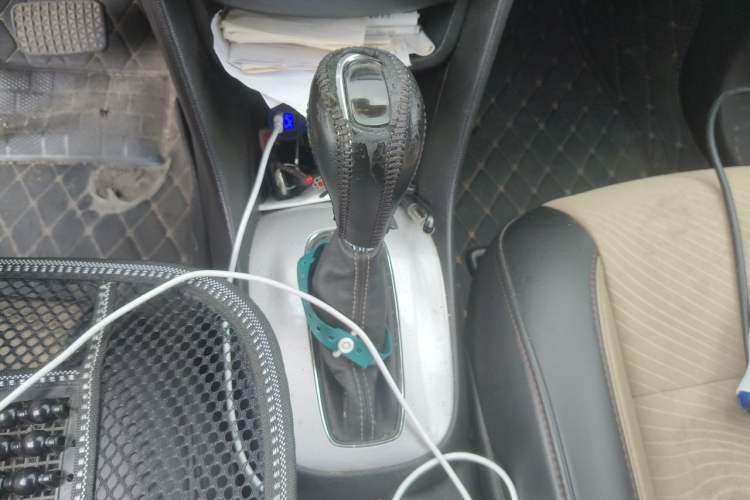 Used Buick Encore 2013 1.4T Automatic Two-Wheel Drive Elite Model Gear Lever
