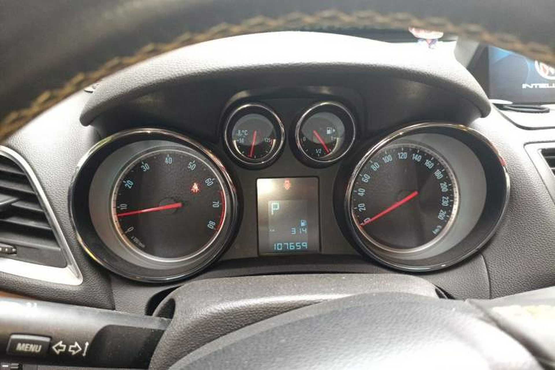 Used Buick Encore 2013 1.4T Automatic Two-Wheel Drive Leading Model Instrument Cluster