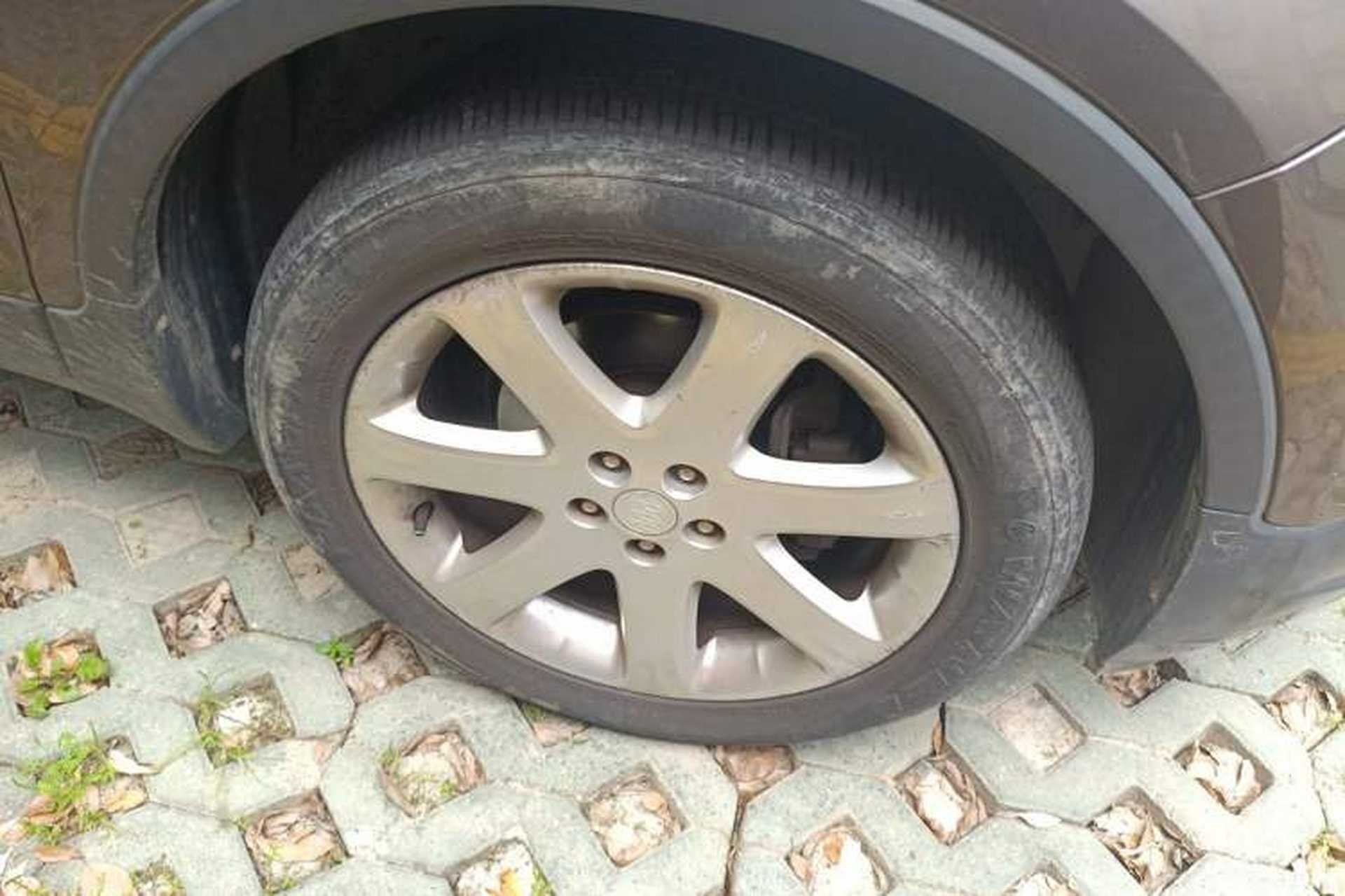 Used Buick Encore 2013 1.4T Automatic Two-Wheel Drive Leading Model Right Front Wheel Hub