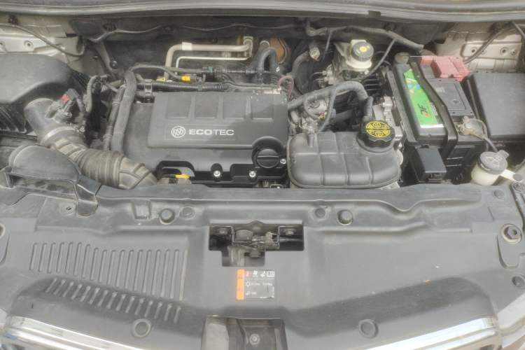 Used Buick Encore 2013 1.4T Automatic Two-Wheel Drive Elite Model Engine Bay