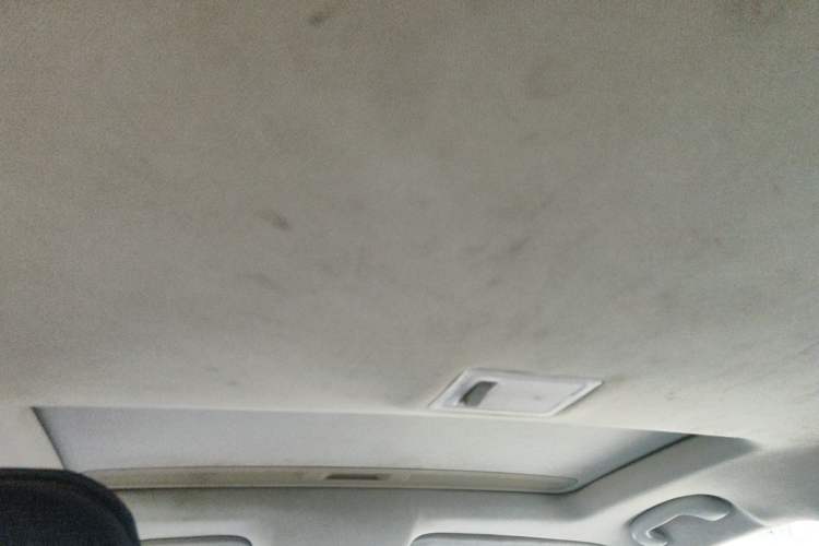 Used Buick Encore 2013 1.4T Manual Two-Wheel Drive Entry Model Headliner