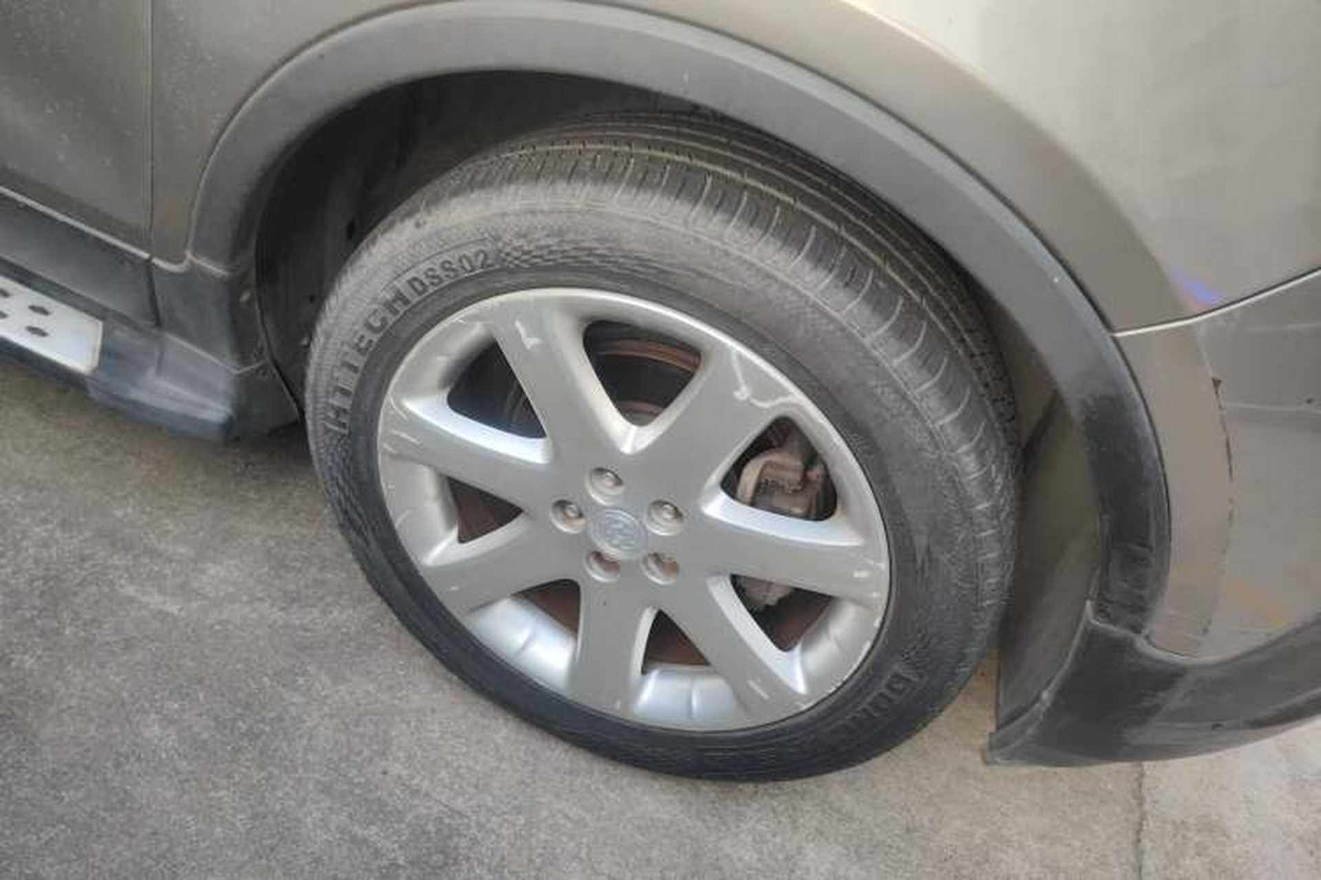 Used Buick Encore 2013 1.4T Automatic Two-Wheel Drive Elite Model Right Front Wheel Hub