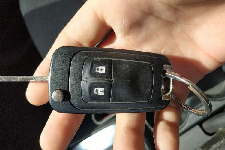 Used Buick Encore 2013 1.4T Automatic Two-Wheel Drive Elite Model Vehicle Key