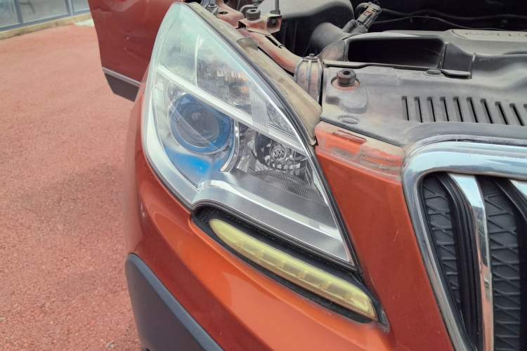 Used Buick Encore 2013 1.4T Automatic Two-Wheel Drive Elite Model Right Front Headlight