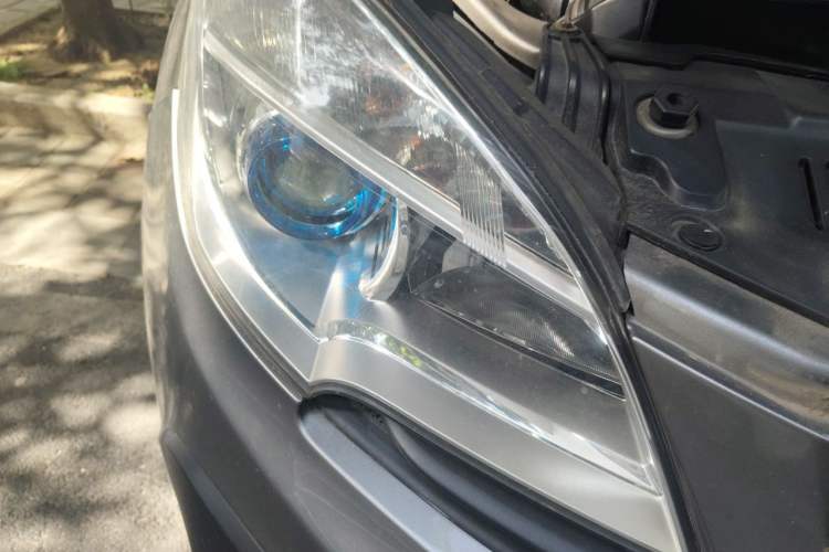 Used Buick Encore 2013 1.4T Automatic Two-Wheel Drive Leading Model Right Front Headlight
