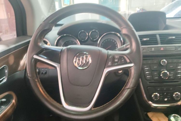 Used Buick Encore 2013 1.4T Automatic Two-Wheel Drive Leading Model Steering Wheel