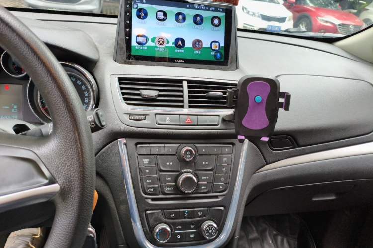 Used Buick Encore 2013 1.4T Manual Two-Wheel Drive Entry Model Audio And AC Panel